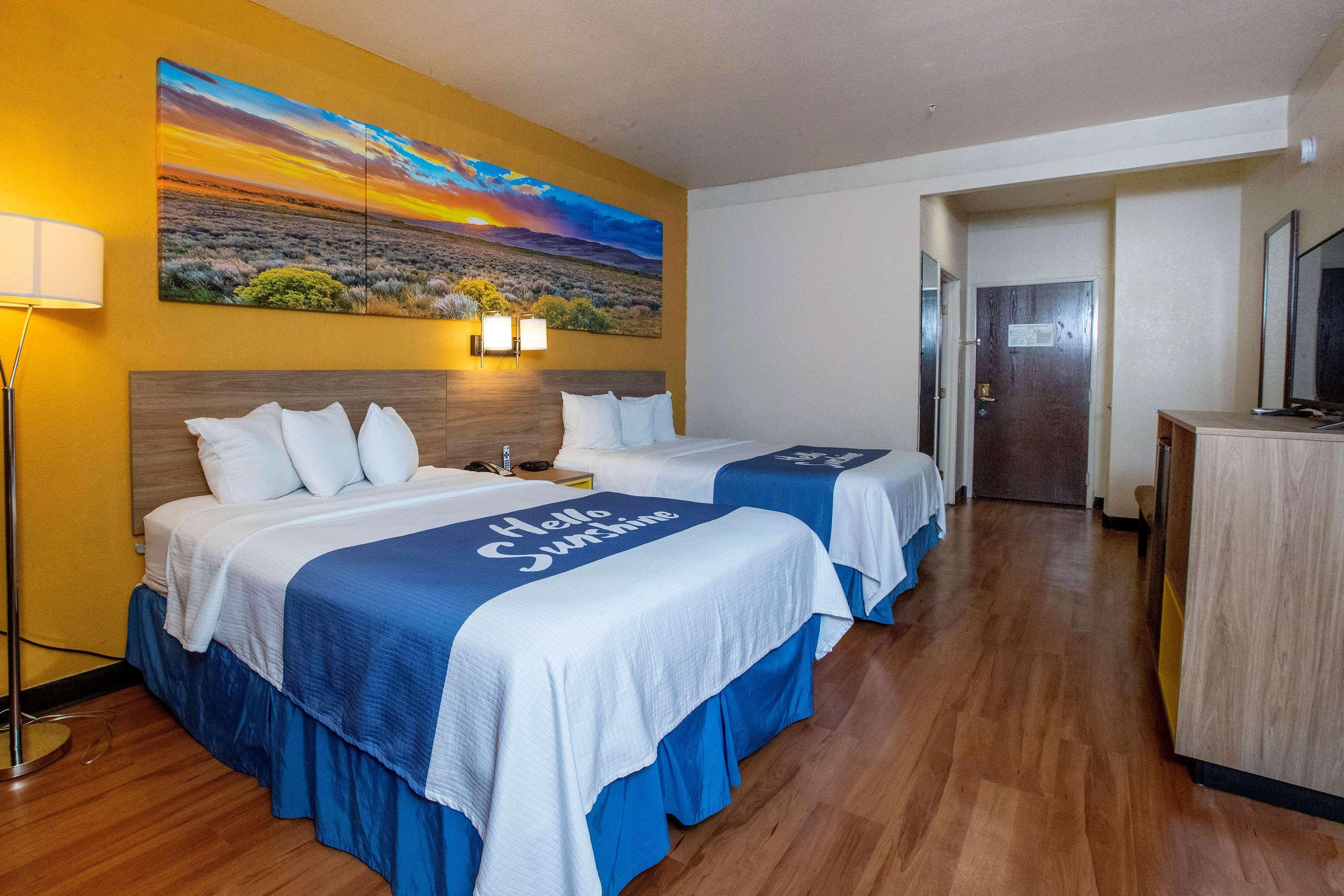 Days Inn & Suites By Wyndham Houston North/Aldine Luaran gambar