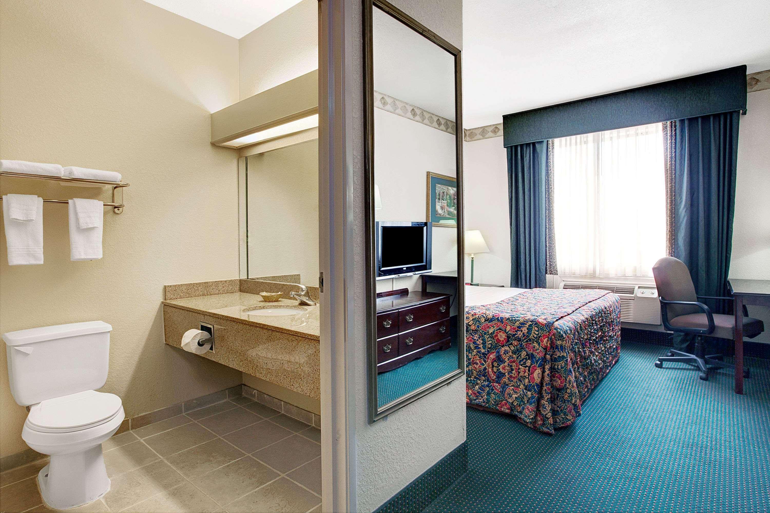 Days Inn & Suites By Wyndham Houston North/Aldine Luaran gambar