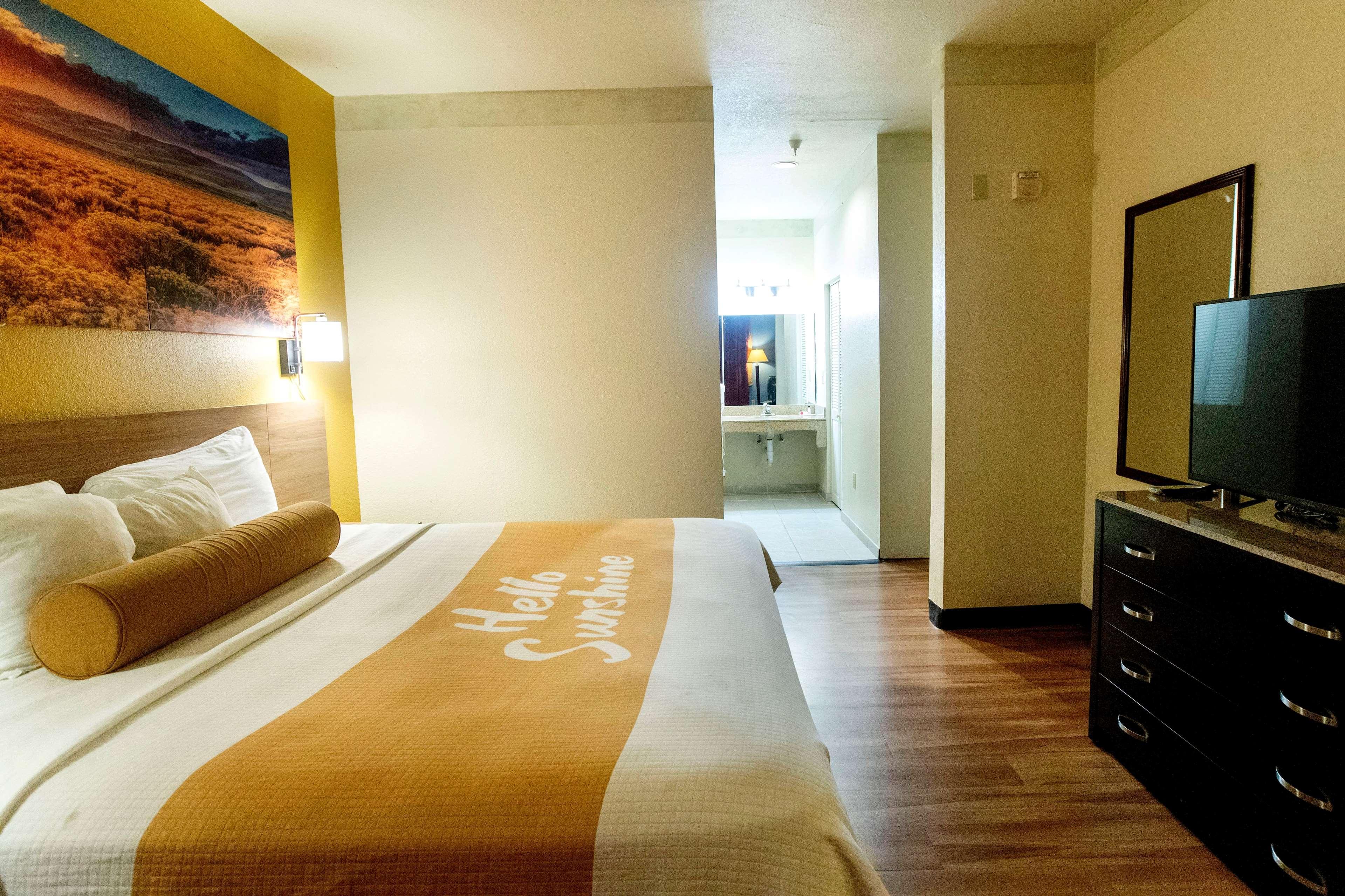 Days Inn & Suites By Wyndham Houston North/Aldine Luaran gambar