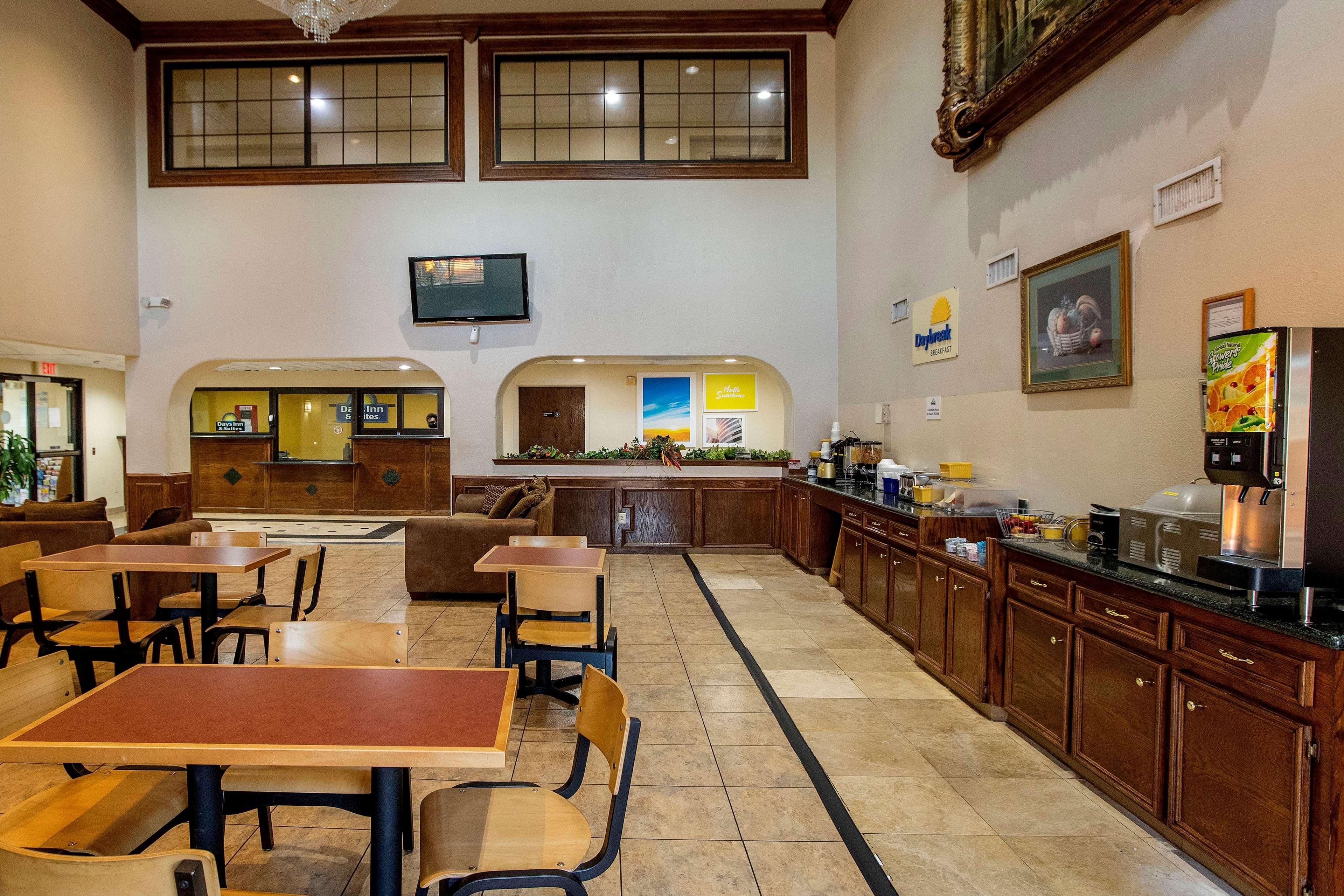 Days Inn & Suites By Wyndham Houston North/Aldine Luaran gambar