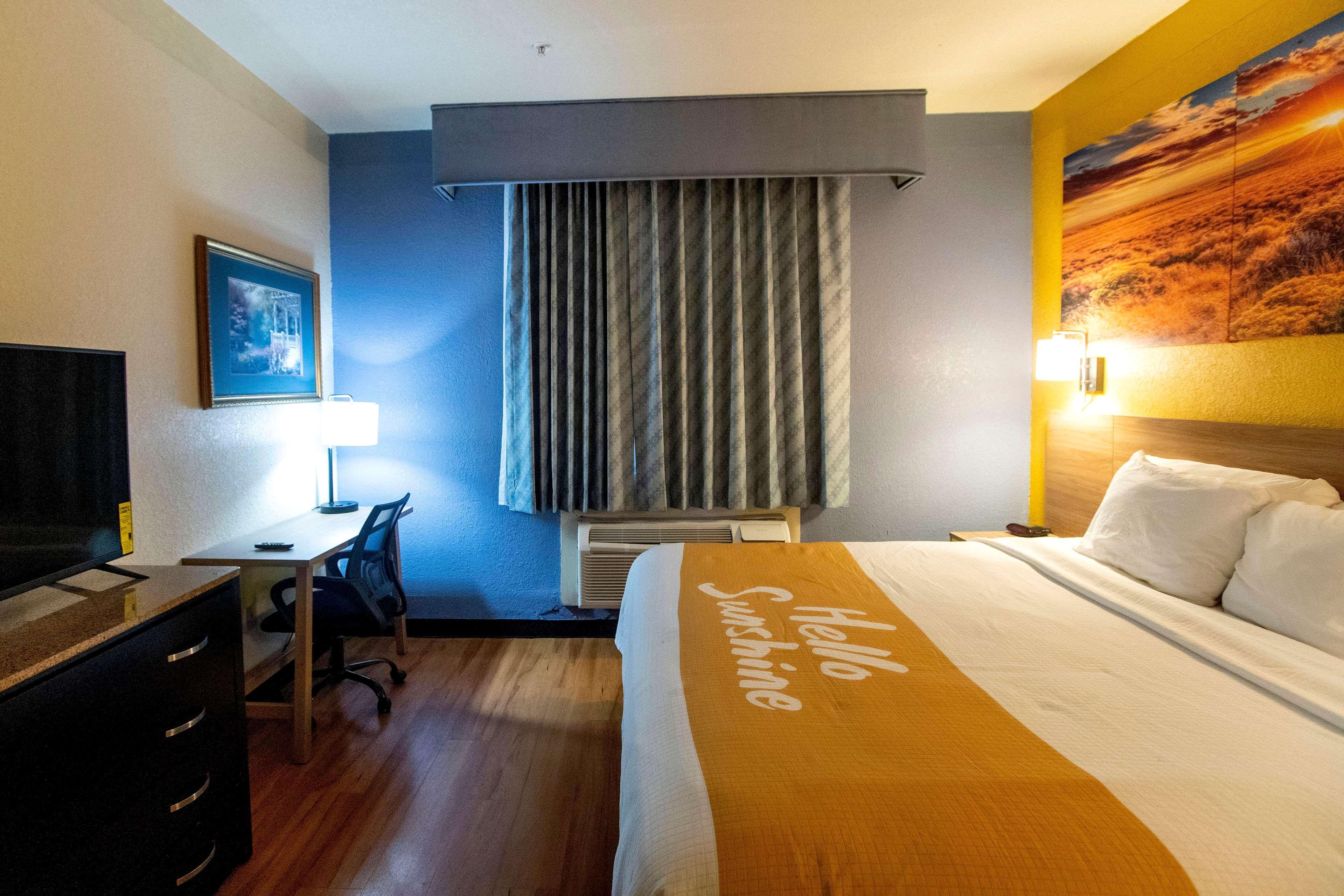 Days Inn & Suites By Wyndham Houston North/Aldine Luaran gambar