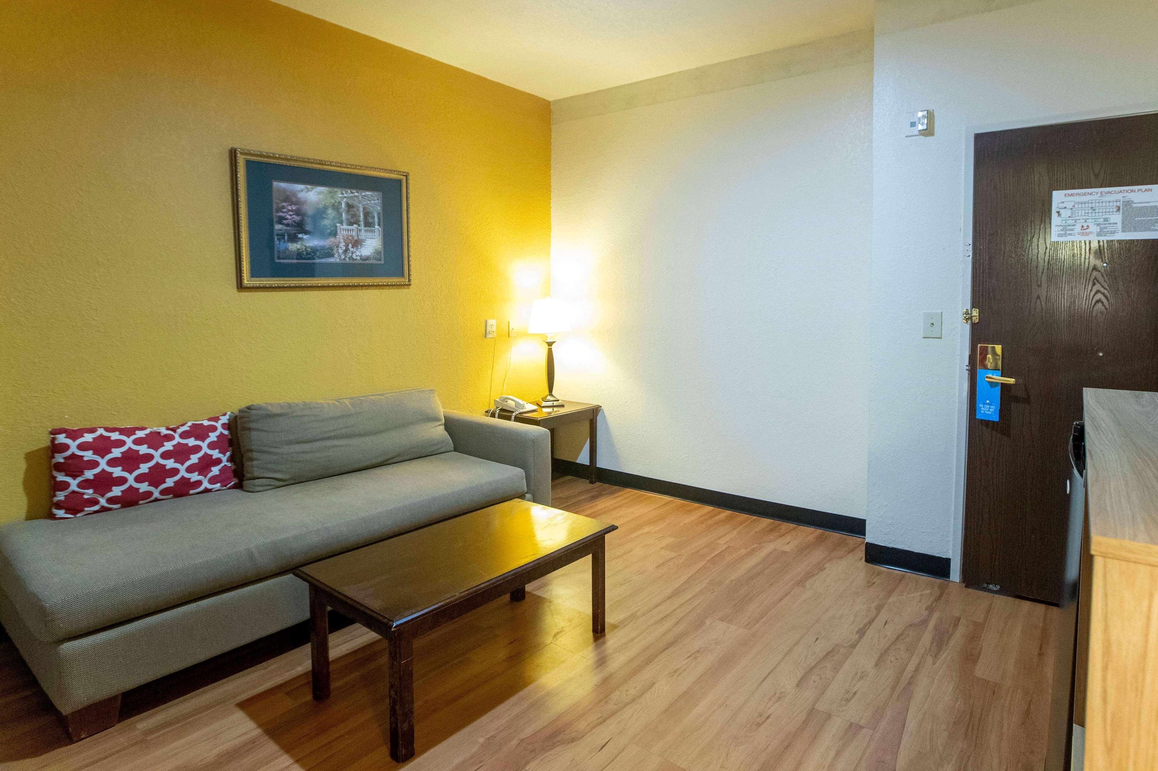 Days Inn & Suites By Wyndham Houston North/Aldine Luaran gambar