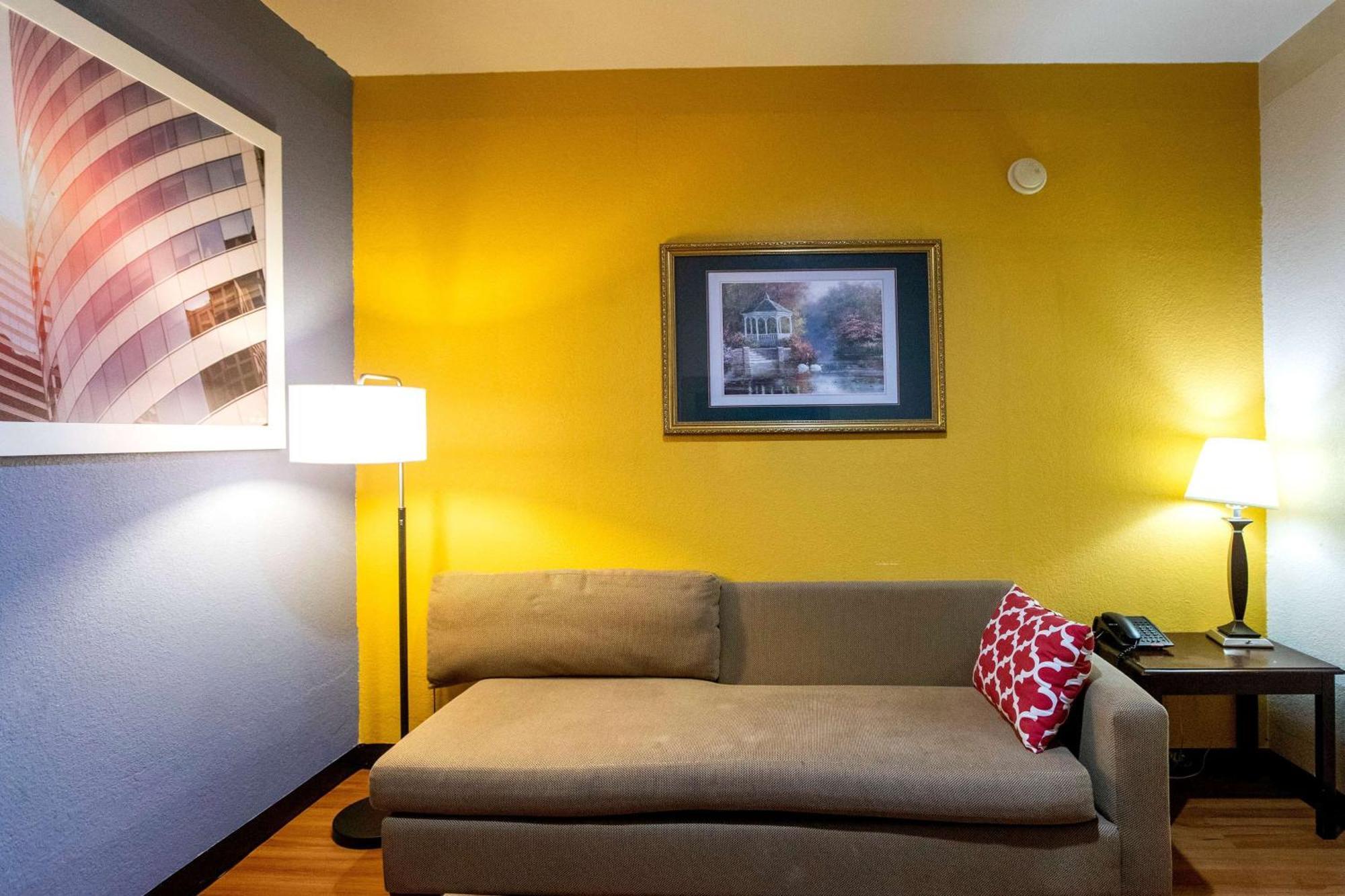 Days Inn & Suites By Wyndham Houston North/Aldine Luaran gambar