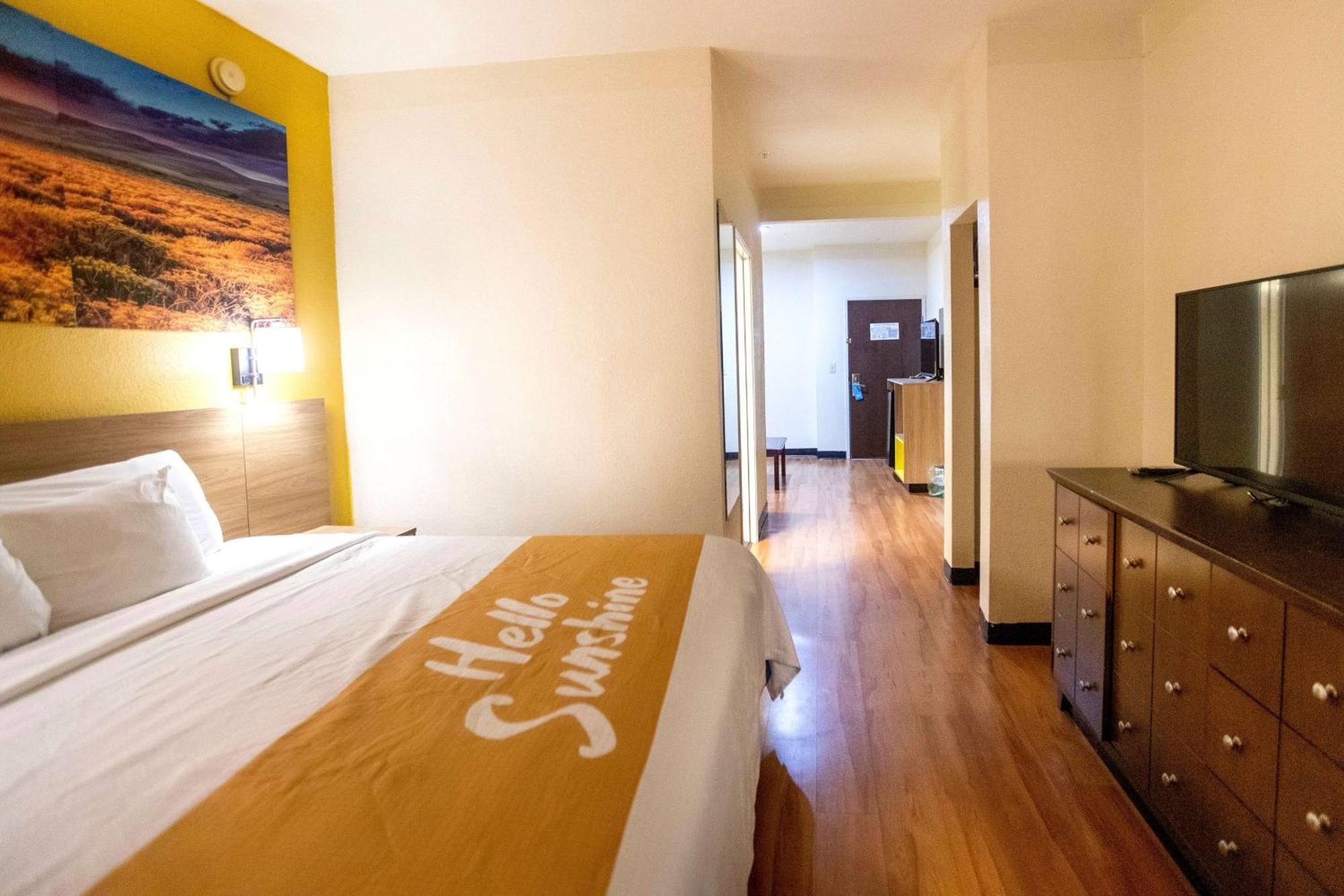 Days Inn & Suites By Wyndham Houston North/Aldine Luaran gambar