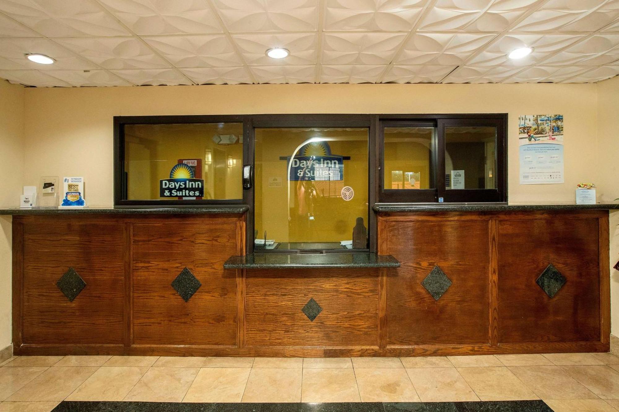 Days Inn & Suites By Wyndham Houston North/Aldine Luaran gambar