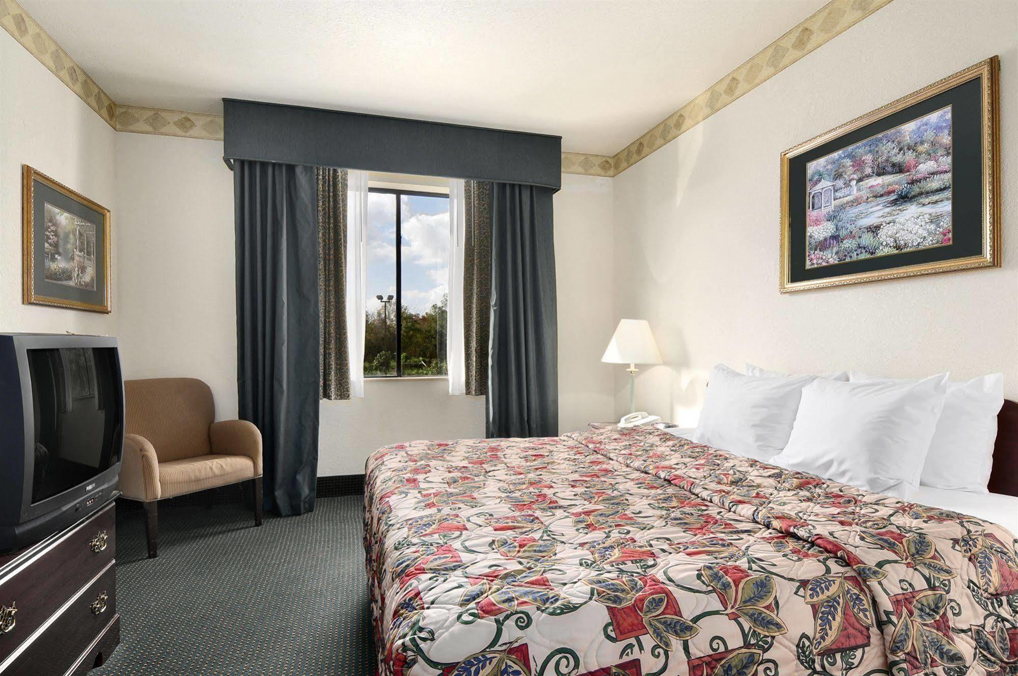 Days Inn & Suites By Wyndham Houston North/Aldine Luaran gambar